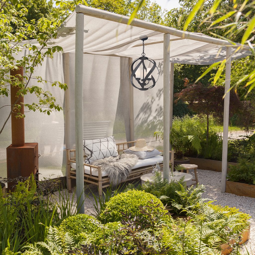 Quintessentiale Outdoor Lighting