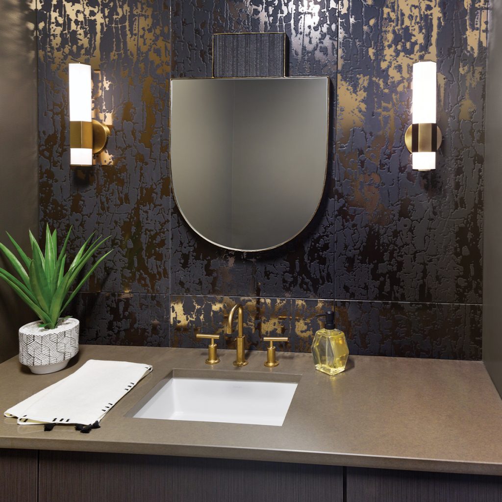 Quintessentiale mirror lights